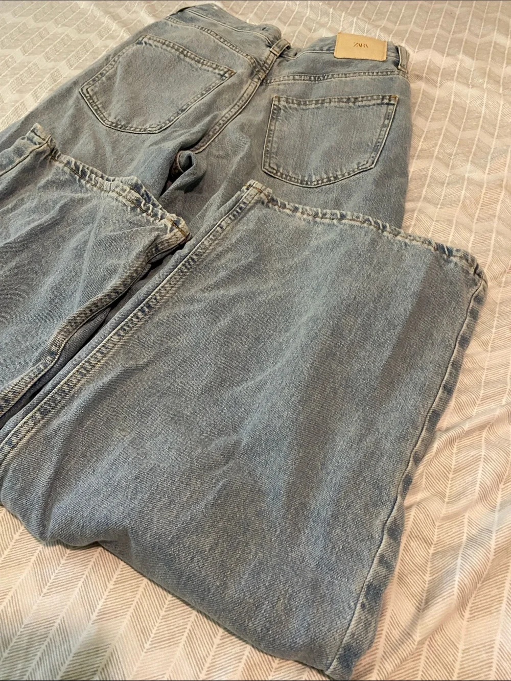 Zara Light Blue High-Waist Women’s Jeans - Picture 5 of 6